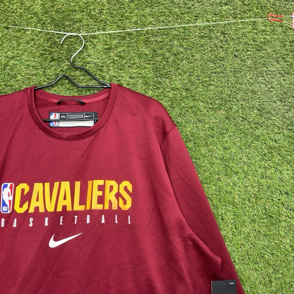 Nike Cleveland Cavaliers Sweatshirt Mens 2XL TALL PLAYER ISSUE Crewneck NWT
